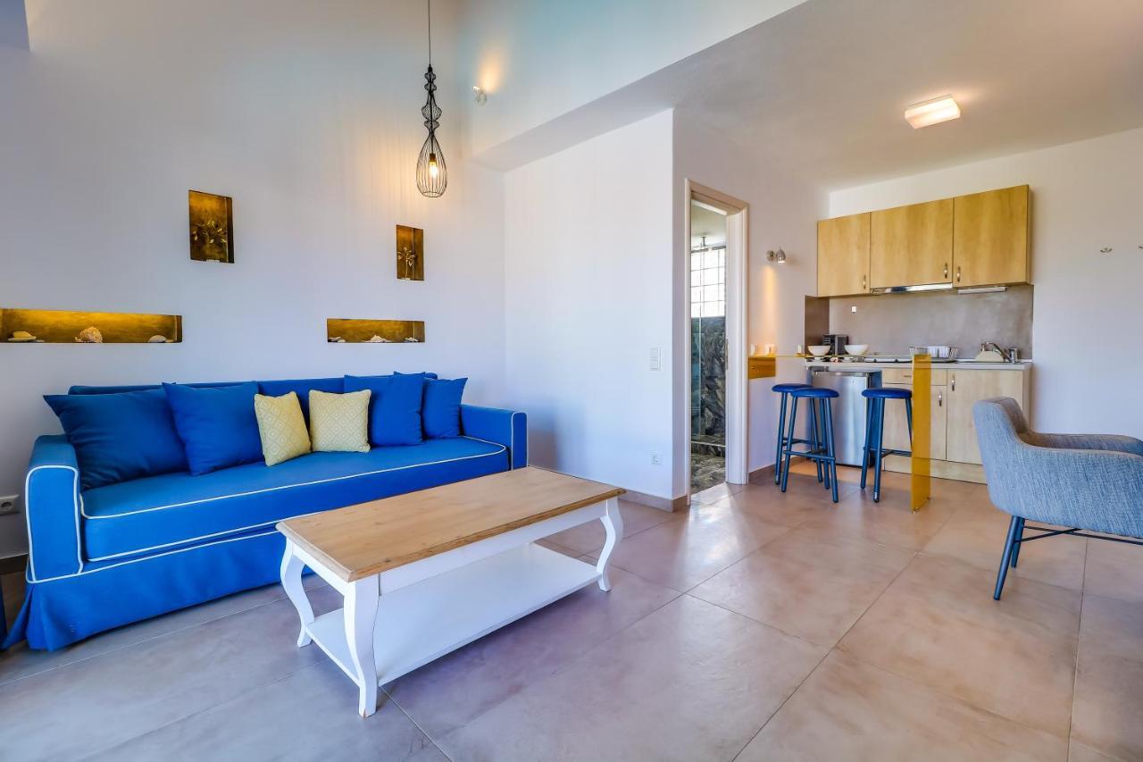 Theros Villas & Suites Chrisi Ammoudia Eksteriør billede
