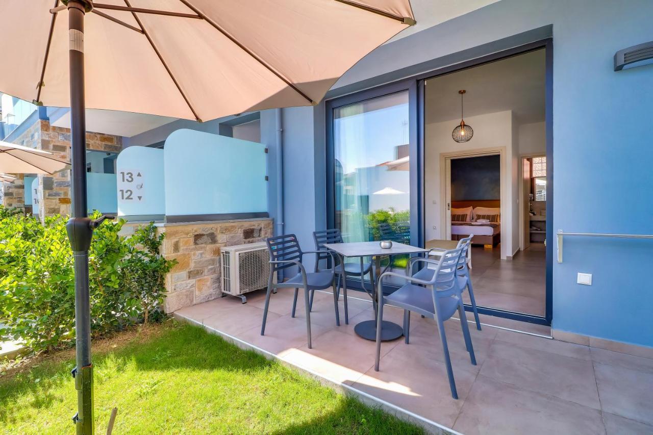 Theros Villas & Suites Chrisi Ammoudia Eksteriør billede