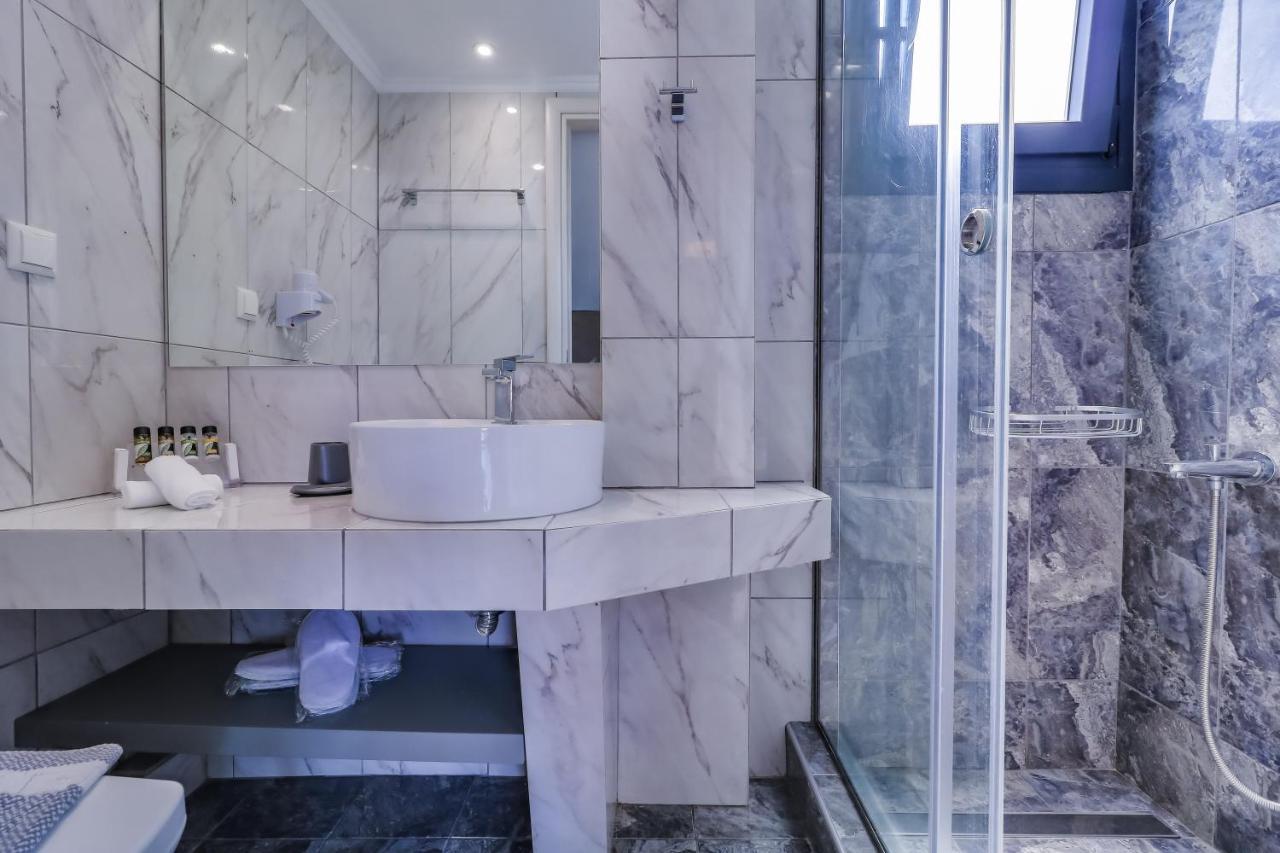 Theros Villas & Suites Chrisi Ammoudia Eksteriør billede