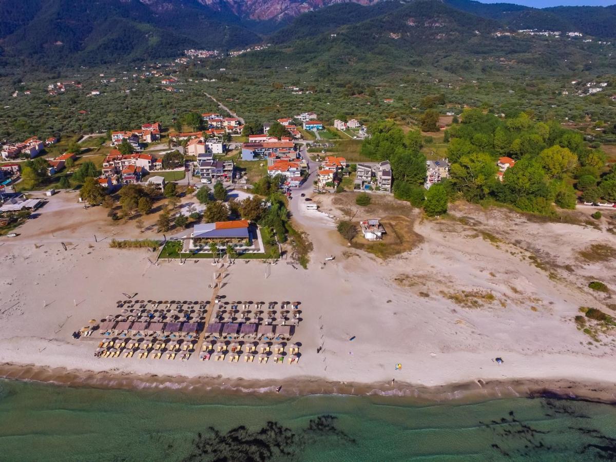 Theros Villas & Suites Chrisi Ammoudia Eksteriør billede