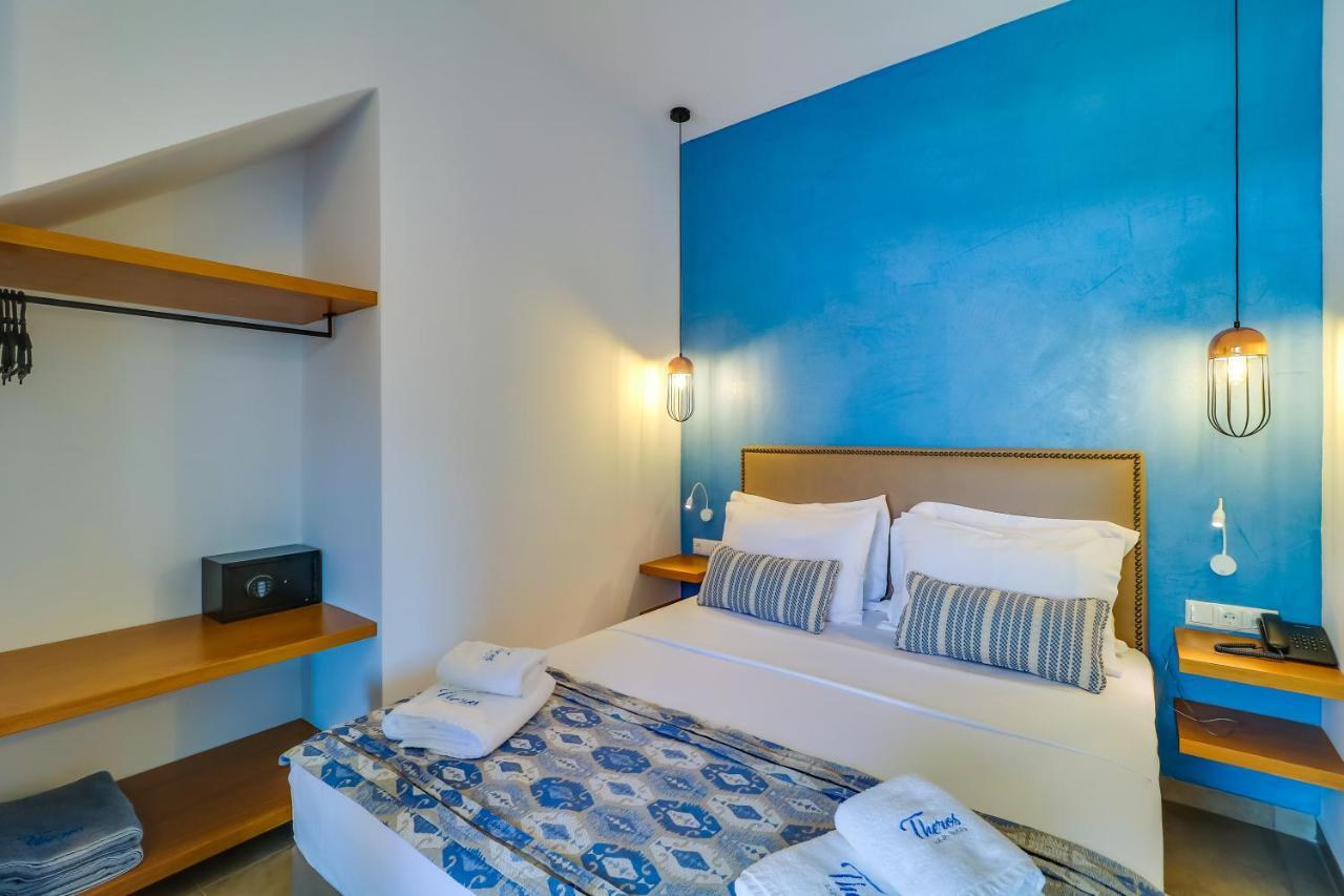 Theros Villas & Suites Chrisi Ammoudia Eksteriør billede