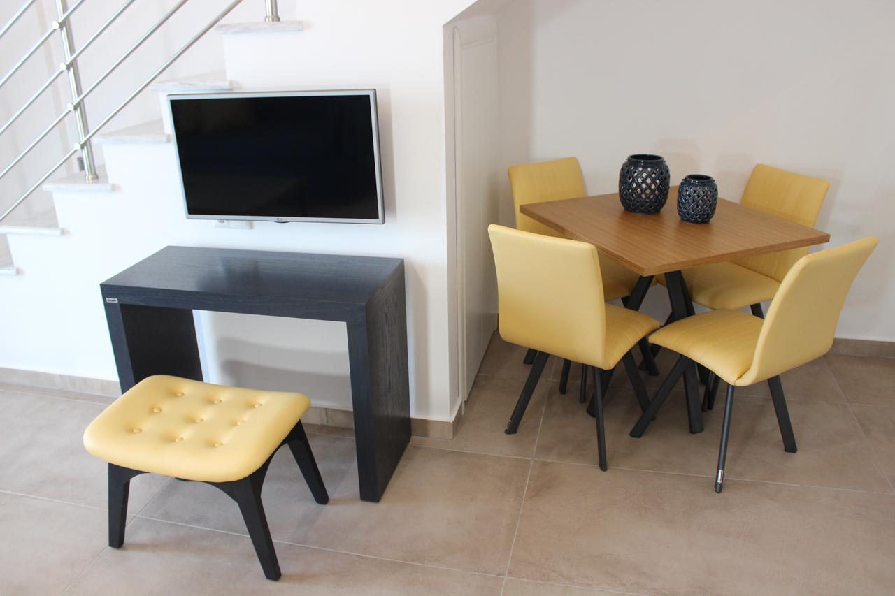 Theros Villas & Suites Chrisi Ammoudia Eksteriør billede
